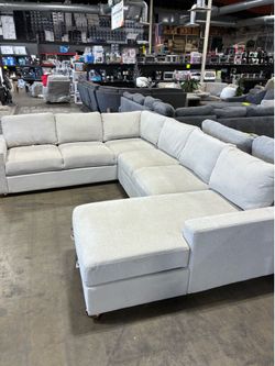 Beautiful U-Shaped Fabric Couch w/ Chaise & Storage
