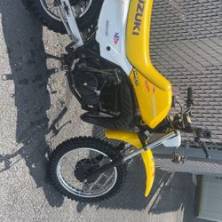 Suzuki DS 80
