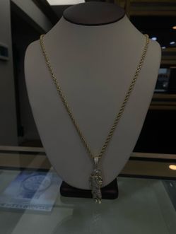 14k chain and pendant