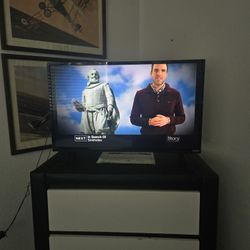Vizio 32" Tv