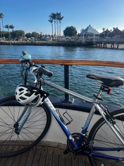 Used Women’s Hybrid (5’4-5’7) Bike