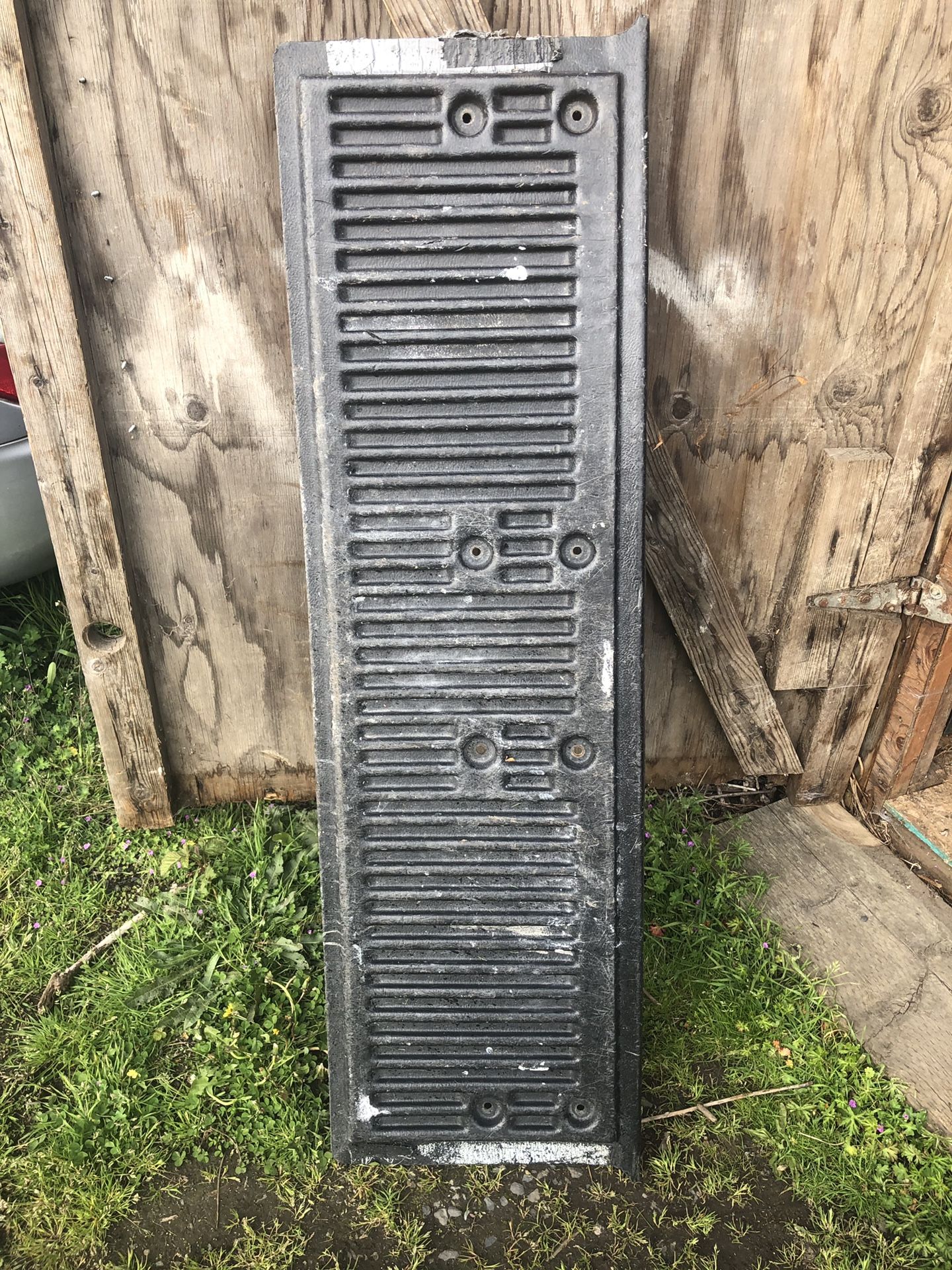 Plastic Toyota tailgate guard