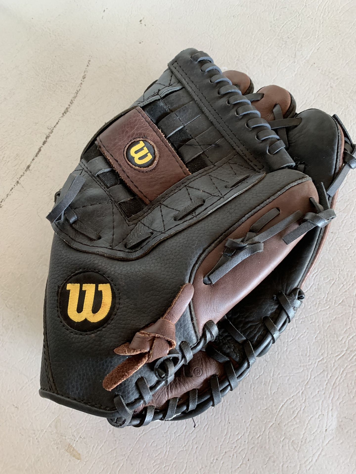 Wilson. Softball Glove 13”