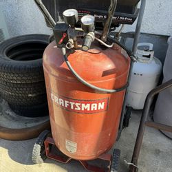 Free Craftsman Stand Up  Compressor Needs Work 