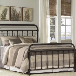 Classic Metal Full Bed Frame – Dark Bronze – New in Box