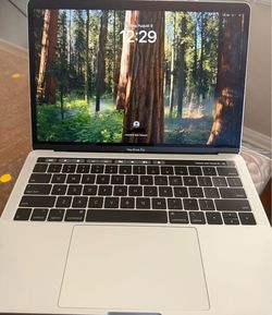 MAC Book Pro 2019