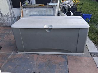 DECK /STORAGE BOX