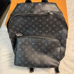 Louis Vuitton Back Pack (like New)