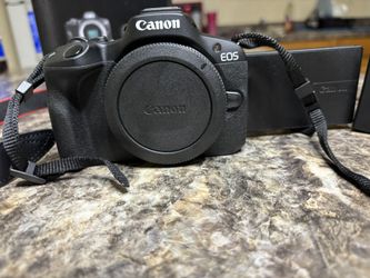 EOS R50 Canon