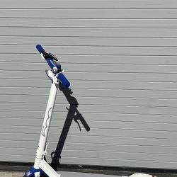 Fiat 500 Electric Scooter White - Brand New