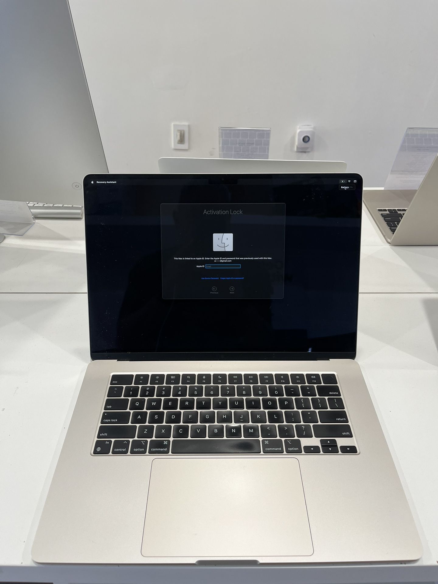 MacBook Air (15-inch, M2, 2023) iCloud Lock selling just for Part or Repair