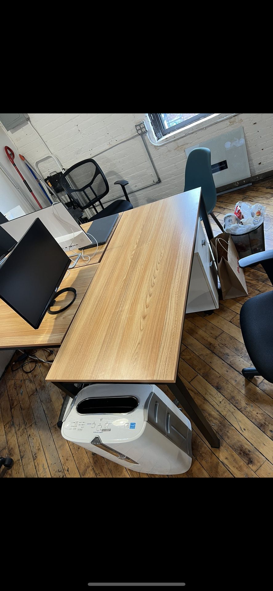 Office Desks (11)