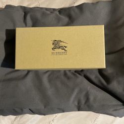 Burberry women’s sunglasses 