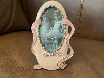 PICTURE FRAME-BALLERINA, SHOE AND PINK WITH SILVER