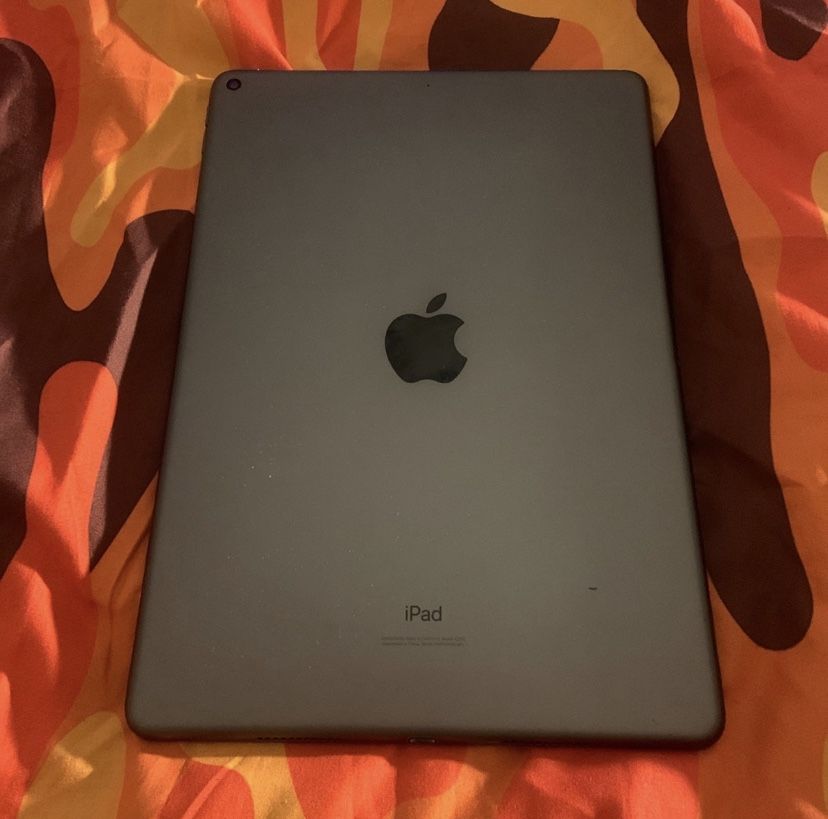 iPad Lot For Parts Or Repair