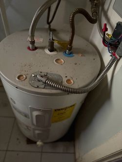Water heaters 30 gallon 34 gallons great condition
