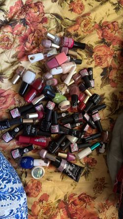 NAIL POLISHES/ GEL POLISHES