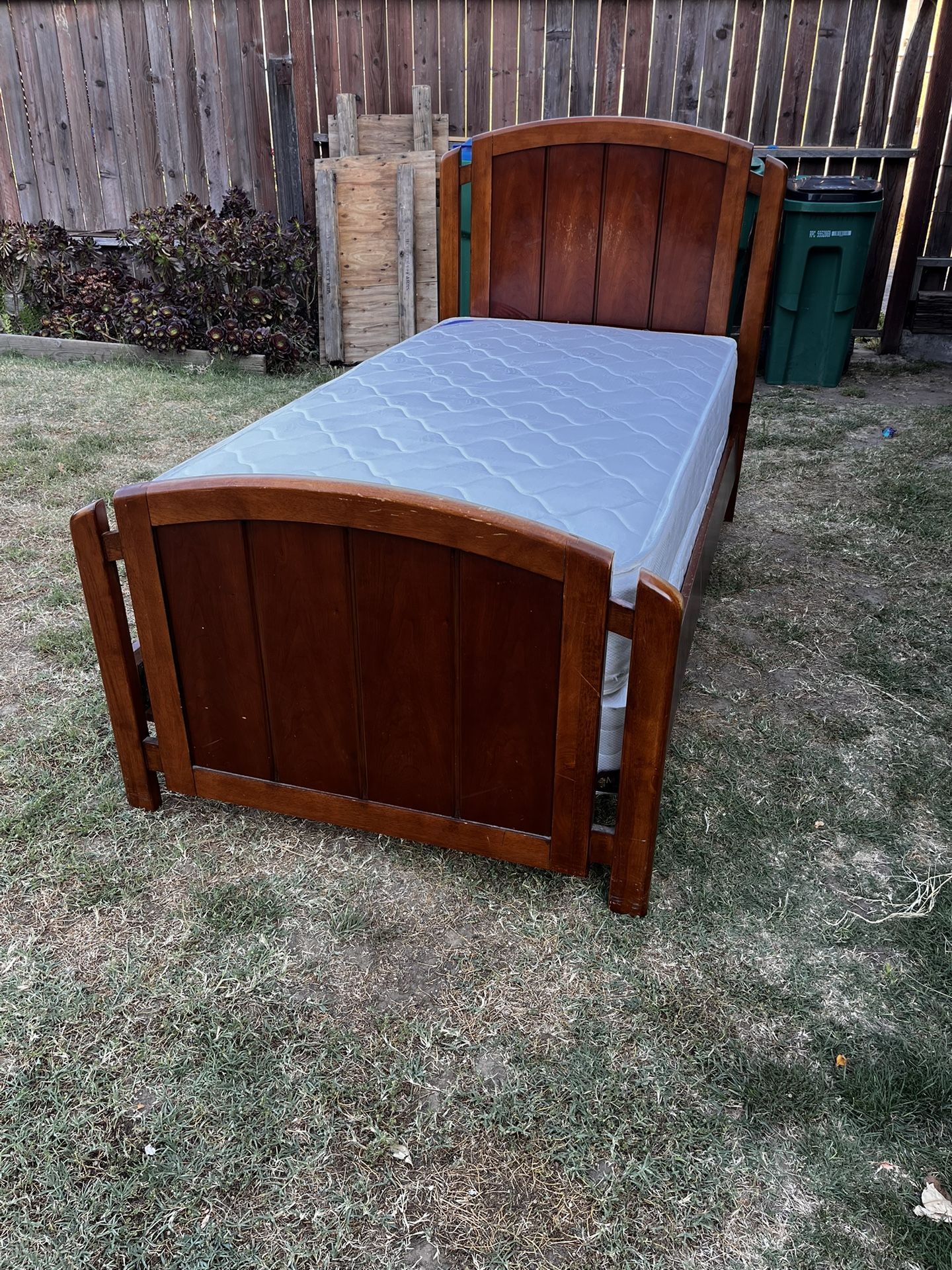 TWIN BED ‼️‼️‼️‼️