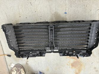Ford F150 2021 Front Active Grill