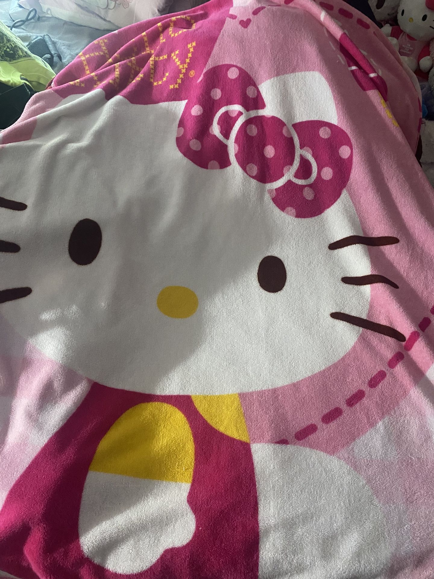 Hello Kitty Blanket