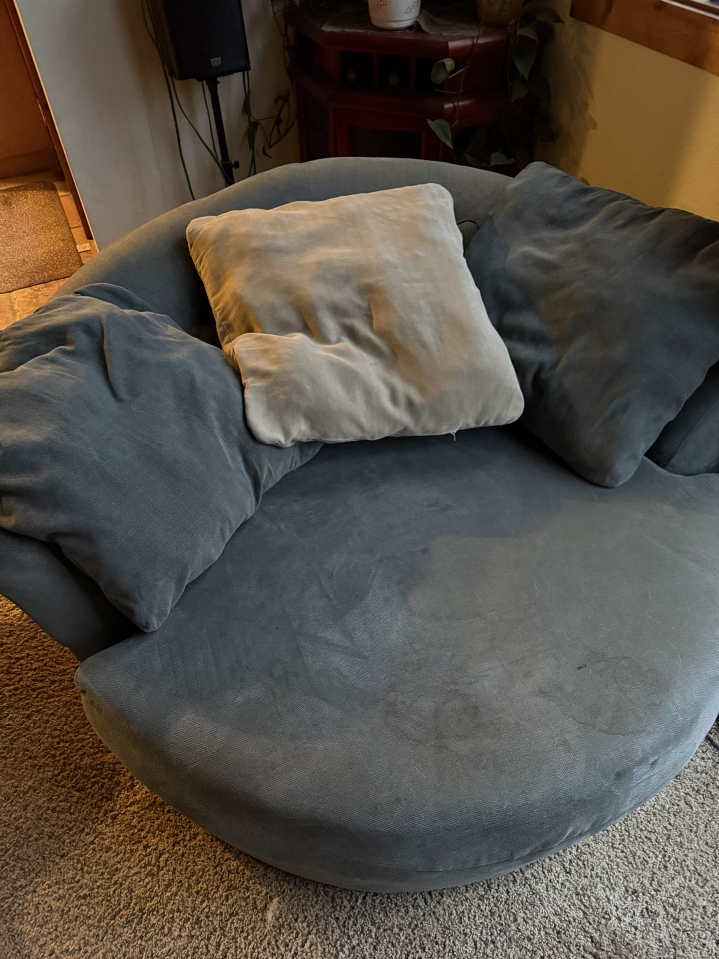 Over Sized Swivel Chair And Ottoman