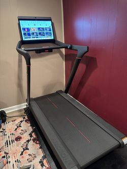 Like-New 2024 Peloton Tread - Barely Used, New City NY