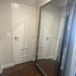 Gorgeous Mirror for Sale In Astoria - MUST GO SOON