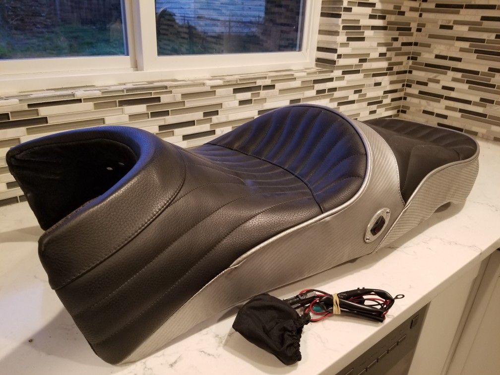 Honda ST1300 heated seat - Corbin Canyon