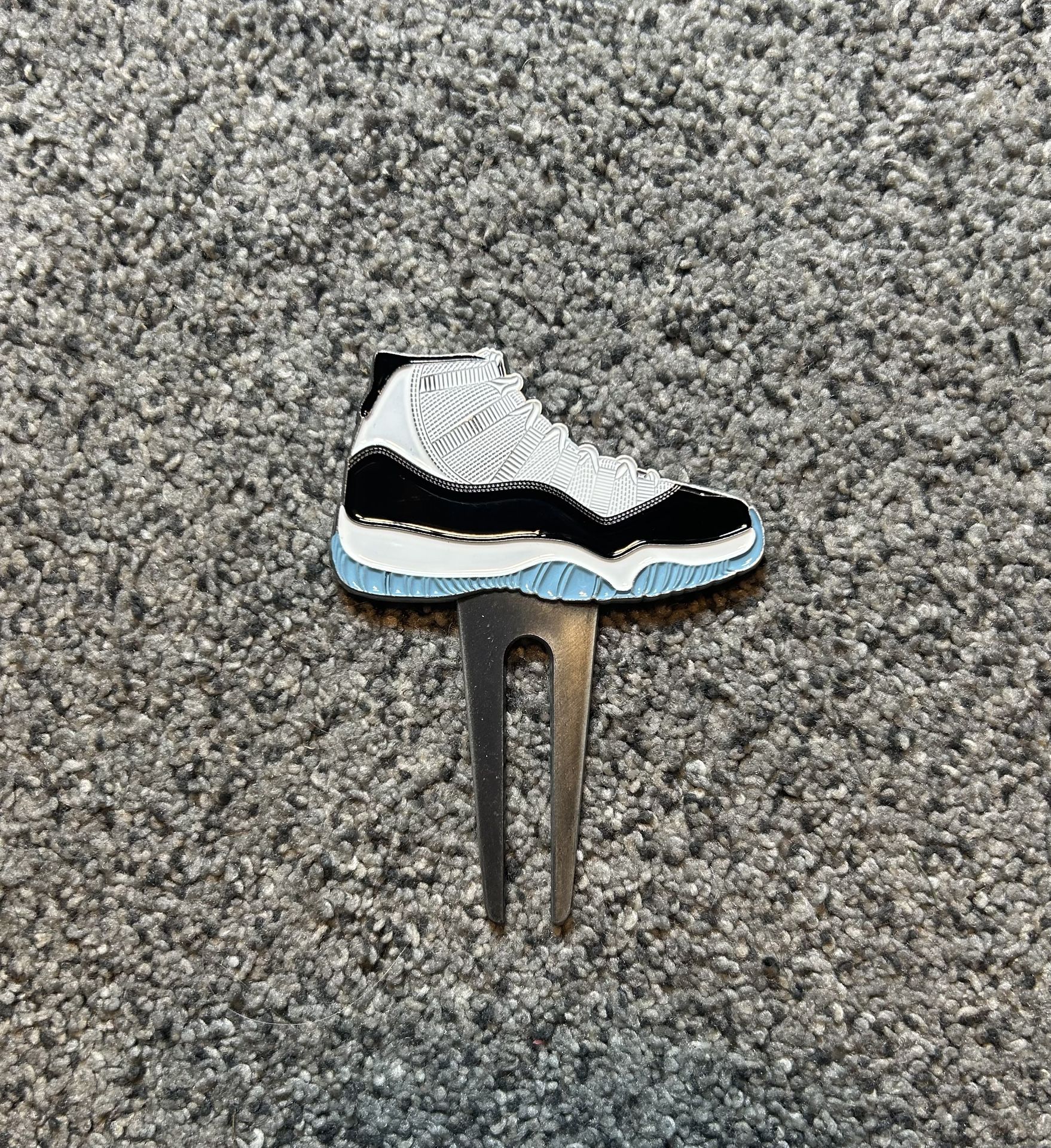 Golf Divot Tool