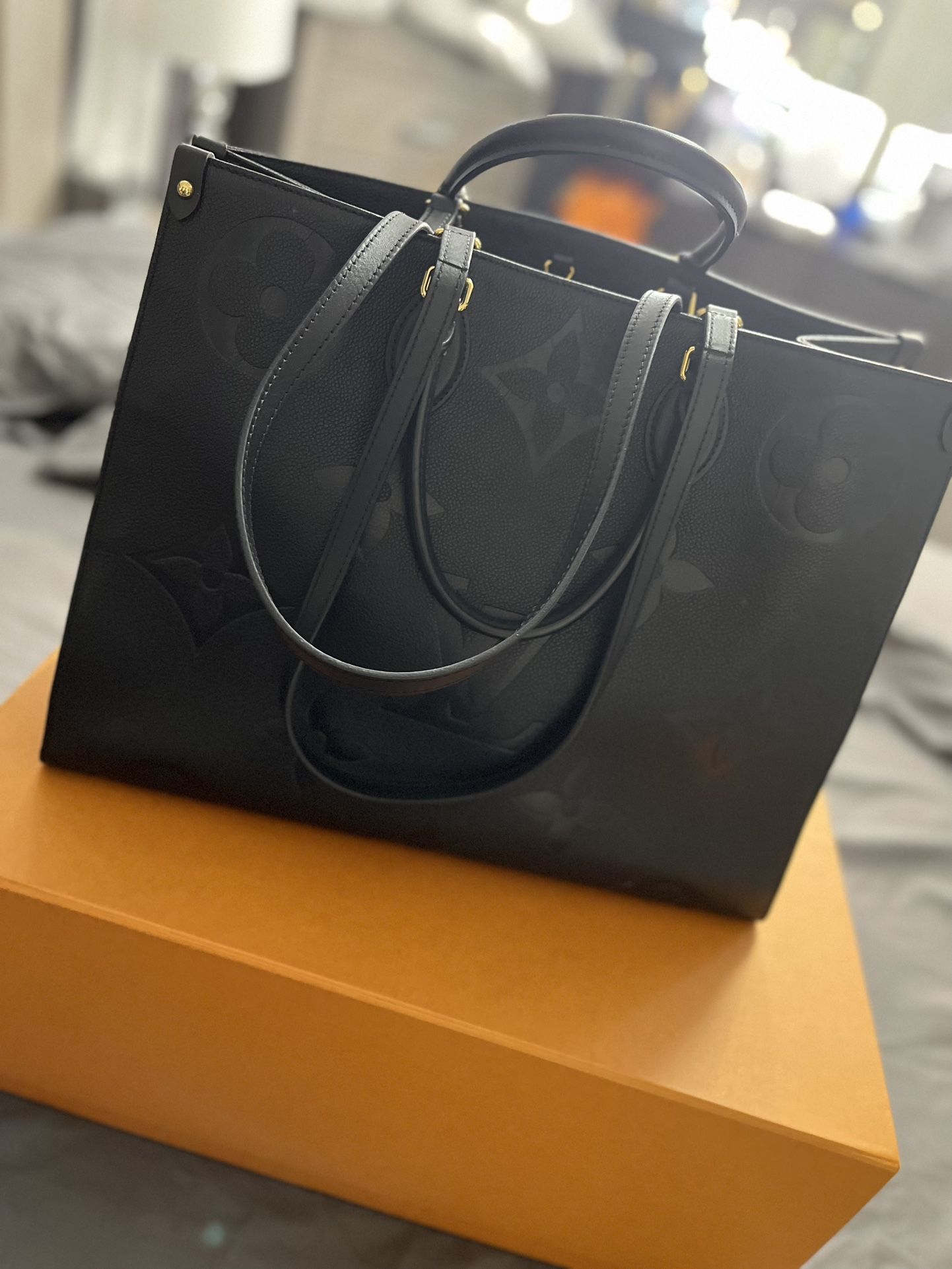 Bag LOUIS VUITTON