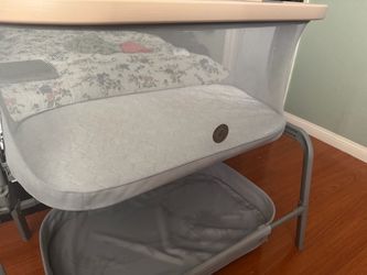 Maxi Cozi Bassinet