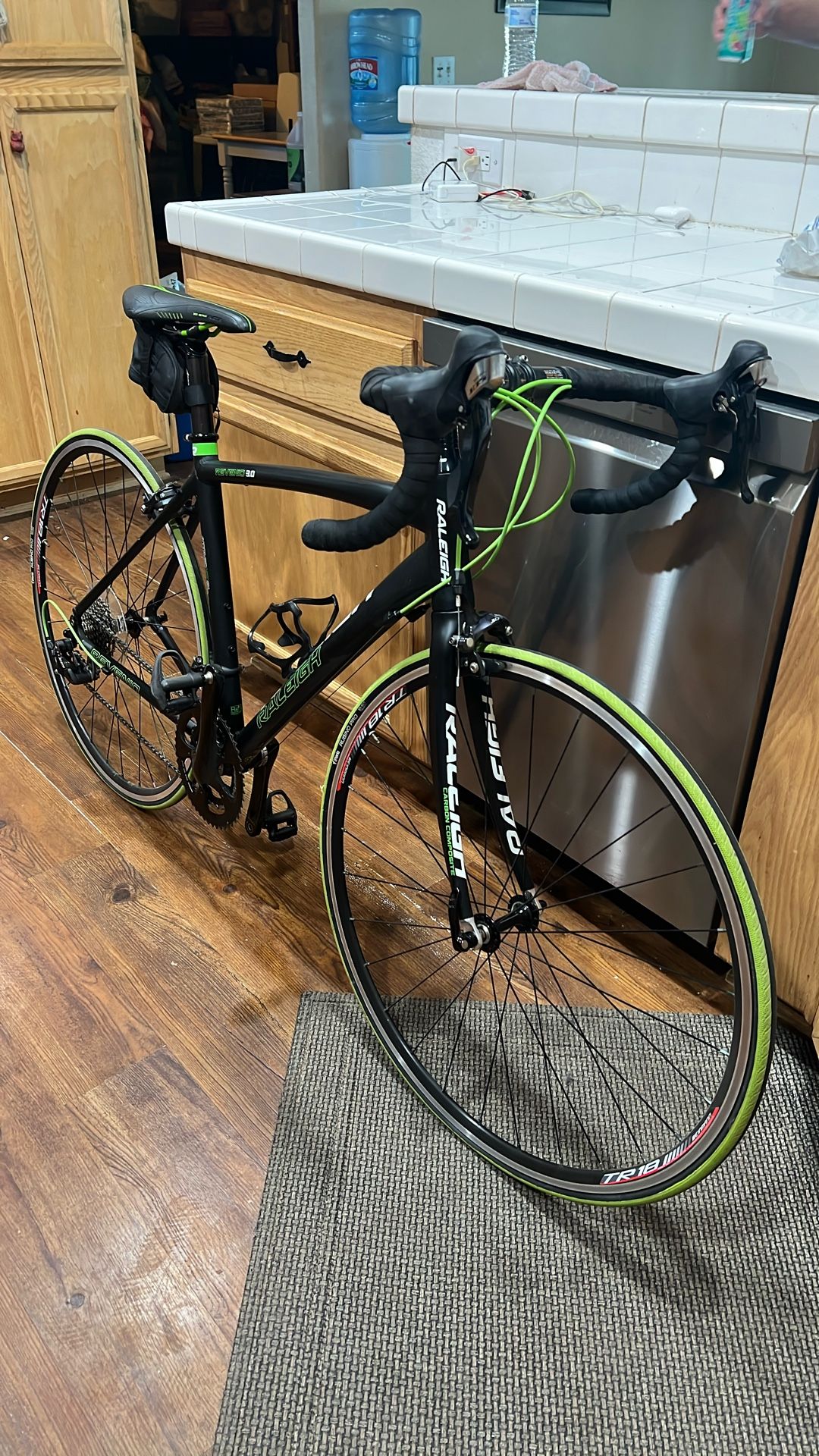 Raleigh Revenio 3.0 Road bike