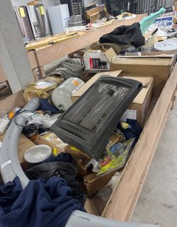 🎉 Dollar Bin Sale! 🎉  📅 monday 09/22 ⏰ 9:00 AM – 5:00 PM 📍 1322 S. 4th Ave., Yuma, AZ 85364  🔥 Every item in the bin is just $1 each! 🔥 Don’t mi