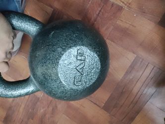 Cap kettle bell 70lbs Brand New