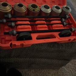 Winmax Universal Press and Pull Sleeve  Bearing Bush Removal Garage Tool Kit,Black