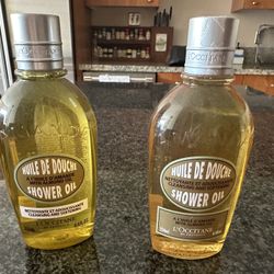 L'Occitane Almond Cleansing & Softening Shower Oil 8.4 Ounces