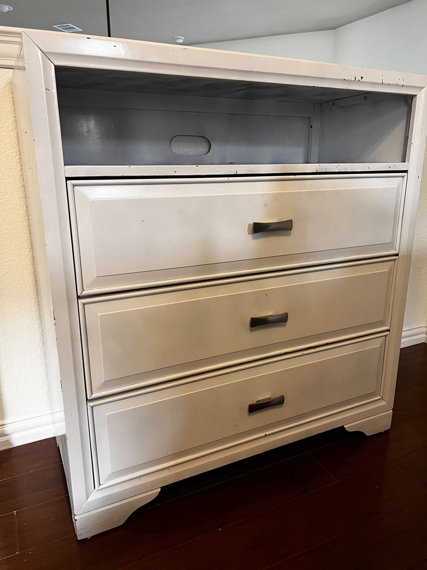 White Dresser