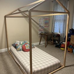 Wooden Kids Canopy Bed