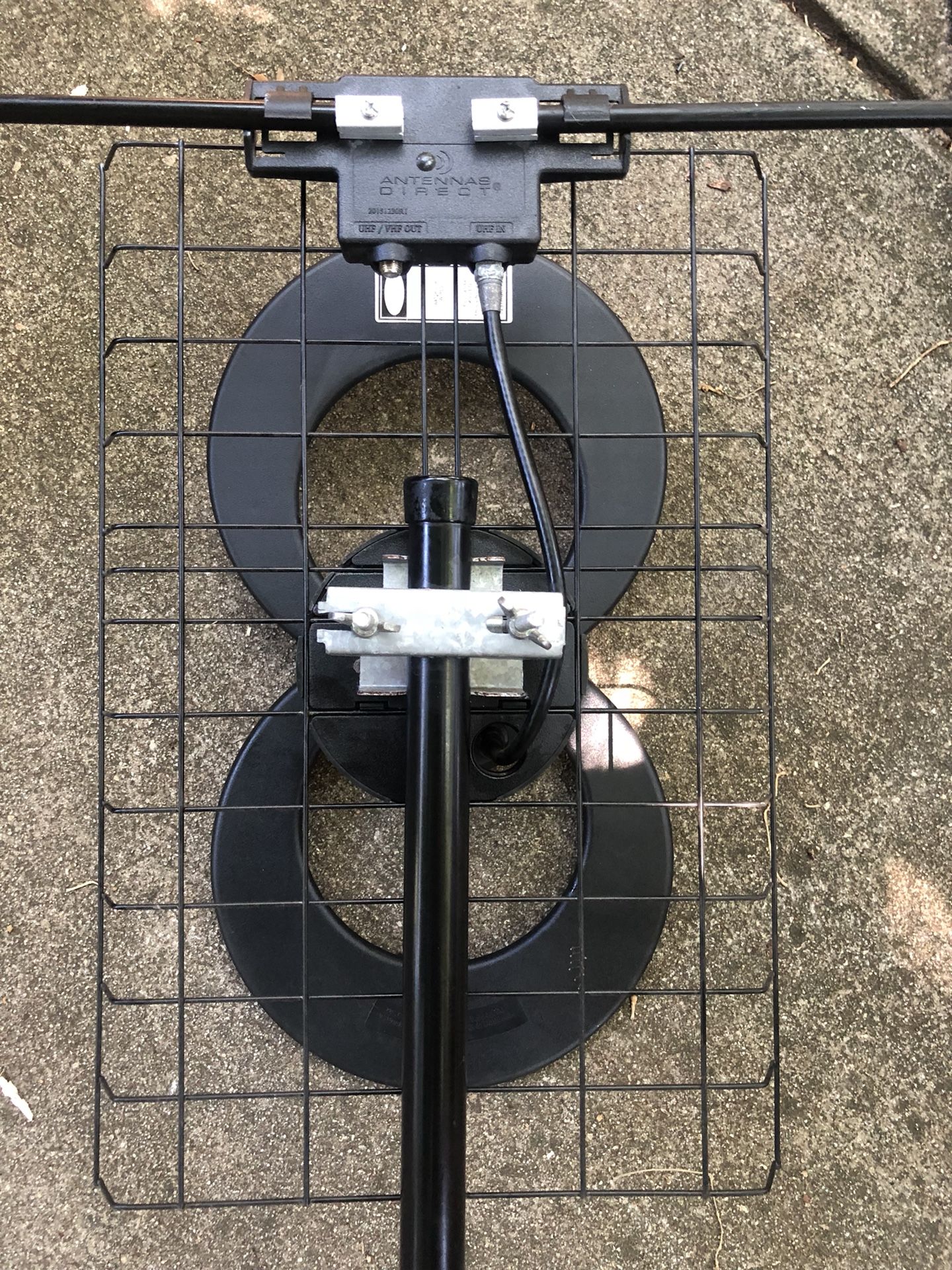 Antennas Direct ClearStream 2V TV Antenna UHF/VHF for Sale in Palm