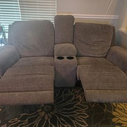 Electric Reclining Loveseat
