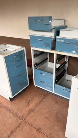 Gabinetes de metal