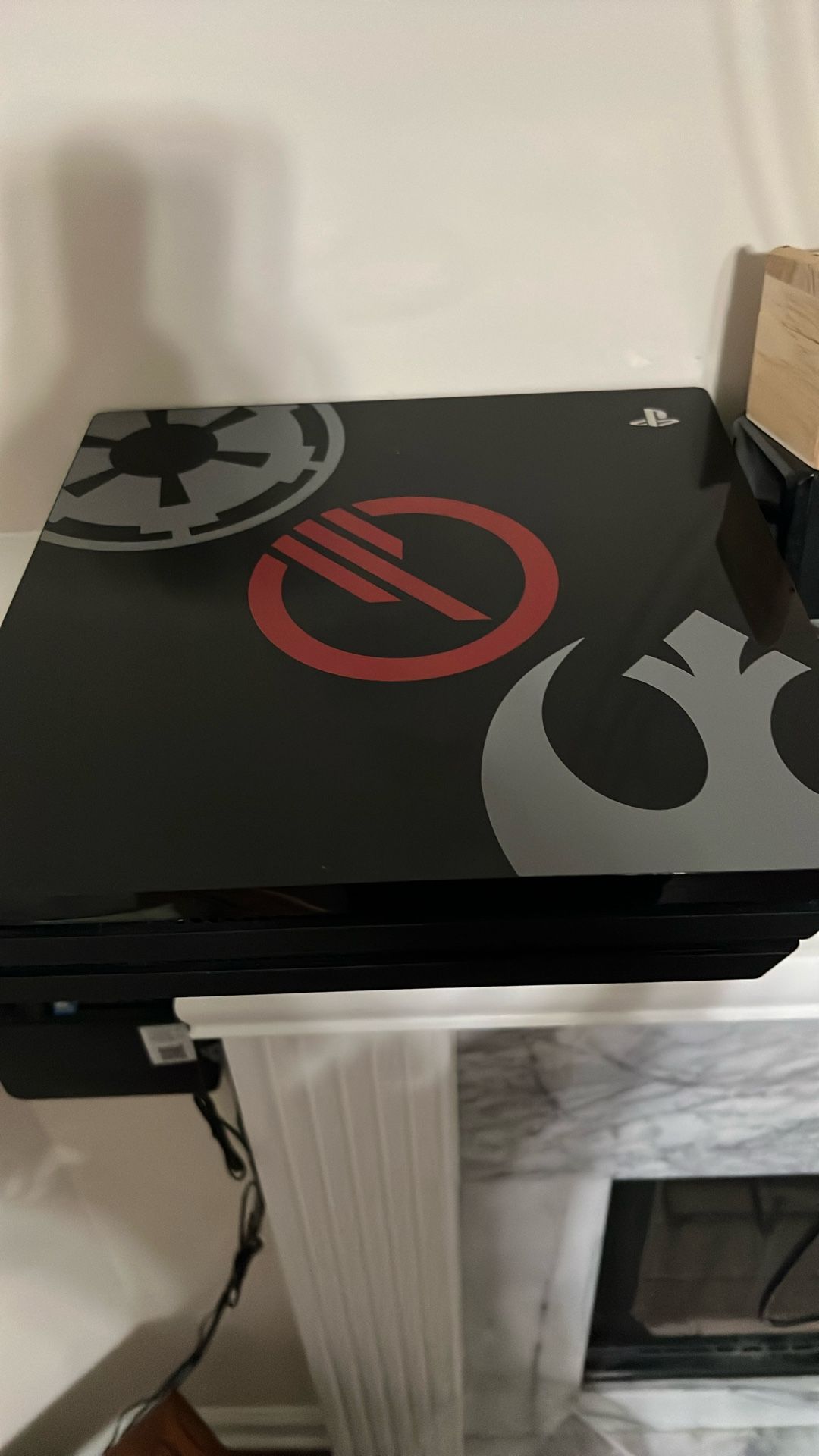 PlayStation 4 Stars War Edition