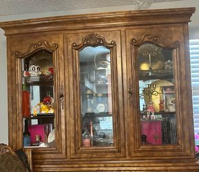 Wooden display cabinet