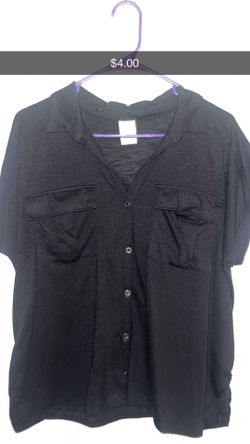 Women button up short top