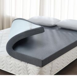 3 Inch King Size Memory Foam Mattress Topper, Cooling Gel Bed Topper with Premium Removable Skin-Friendly Non-Slip Cover, High Density Ventilated Matt