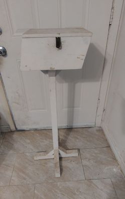 Donation suggestion wooden box