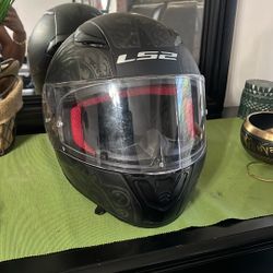 Rapid LS2 Motorcycle Helmet Xl