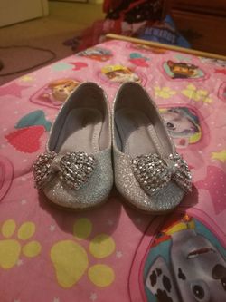 Shoes size 9m