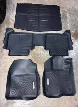 Honda CR-V Floor & Cargo Mats