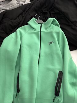 Men’s nike tech xl